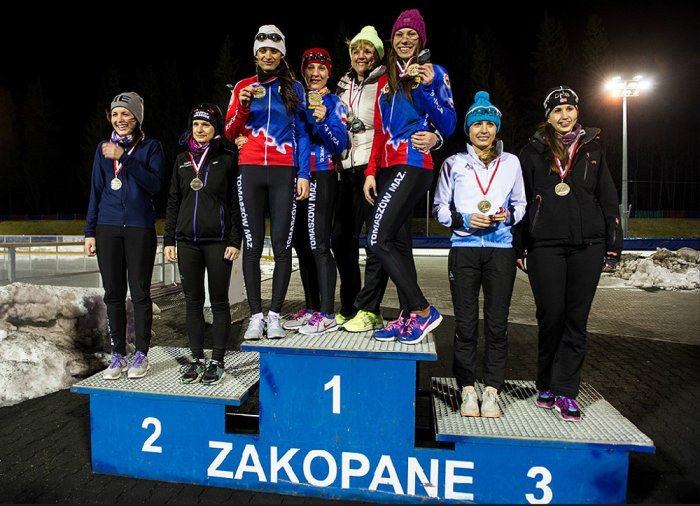 Złoto drużyny kobiet w Mistrzostwach Polski Seniorów na dystansach Grad medali w Młodzieżowych Mistrzostwach Polski 